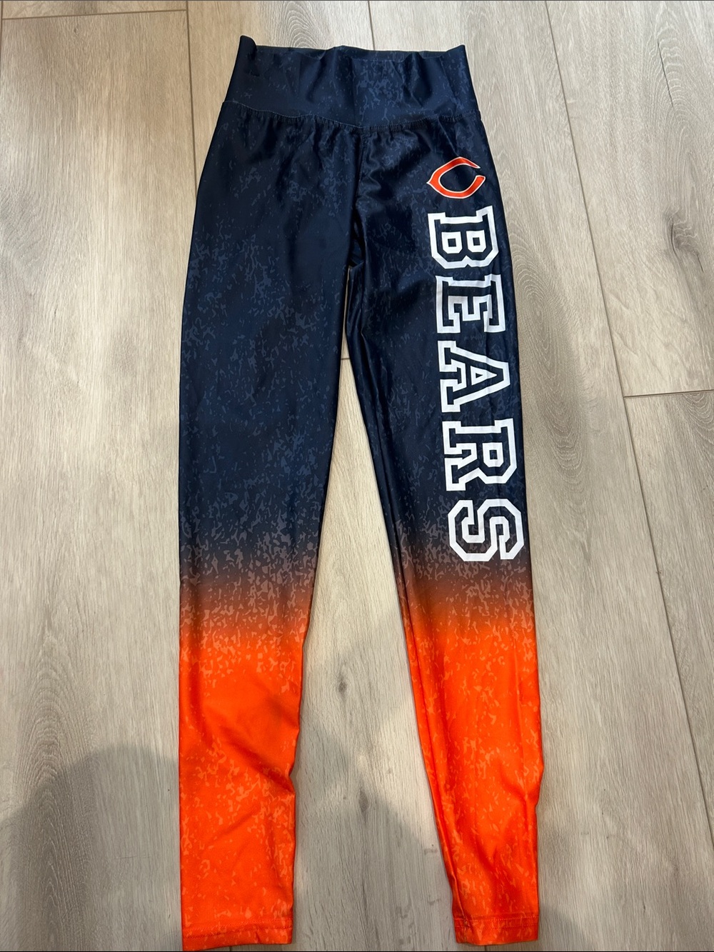 NFL BRAND NEW Chicago Bears Gradient Leggings - Navy and Orange
